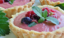 Minitarte cu curd de capsuni