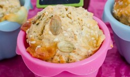 Mozzarella &amp; herbs muffins