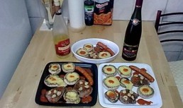 Muschi de vita cu ciuperci champignion si carnaciori de casa..