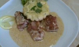 Muschiulet De Porc Invelit In Bacon