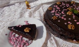 Negresa cu gem si nuca