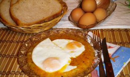 Ochiuri pe pat de ceapa