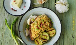 Omleta cu unt si ceapa verde