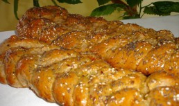 Paine neagra de casa