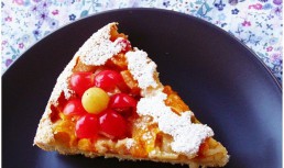 Pandispan cu fructe din compot