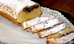 Pandispan cu zahar brun si ornamente de cacao