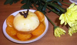 Panna cotta cu miere si portocale