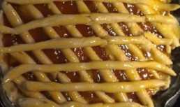 ''Pasta flora'' tarta cu gem de caise