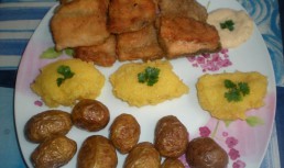 Pastrav somonat cu cartofi noi