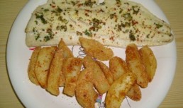 Peste La Cuptor Cu Cartofi Prajiti