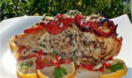 Peste (somn) la cuptor pe pat de legume