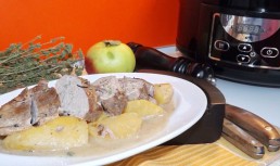 Piept de rata cu cartofi in sos de mere la Crock Pot