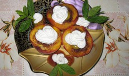 Piersici umplute la cuptor