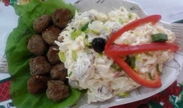 Piftelute cu maioneza si ceapa