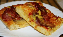 Pizza cu blat din iaurt grecesc
