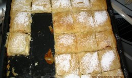 Placintă cu brânză dulce-sărată