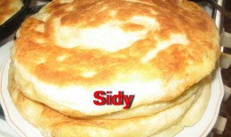 Placinta cu cartofi sau branza ,de la mama