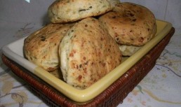 Placinta cu telemea si za'atar(specific arab)