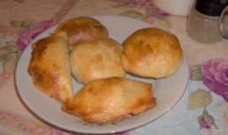 Placintele mici cu cartofi
