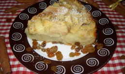 Prajitura cu mere si stafide