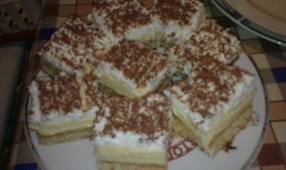 Prajitura cu nuca de cocos si frisca