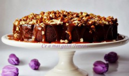 Prajitura cu nuca prajita si caramel