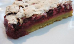 Prajitura la tava cu zmeura