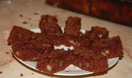 Prajitura Tort de ciocolata cu mere