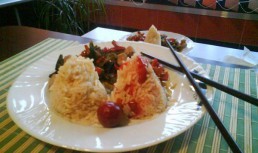 pui cu legume si sos de soia