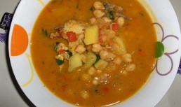 Pui cu n~aut (Frango com gr~ao)