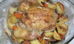 Pui la punga cu cartofi