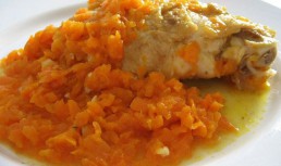 Pulpe de pui cu morcov si usturoi