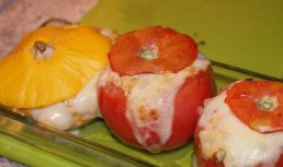 Roșii umplute la cuptor