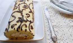 Rulada cu mascarpone, rodie si goji