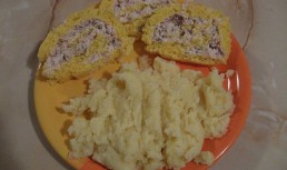 Rulada de ou cu carne fiarta