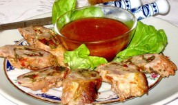 Rulada de porc in sos de rosii