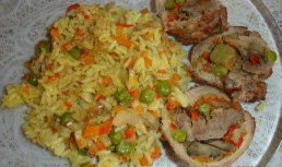 Rulada umpluta de porc cu garnitura de orez