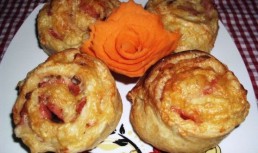 Rulouri de pizza din aluat de foietaj