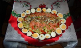 Salata cu somon si batog afumat