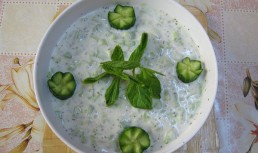 Salata de castraveti- specific tarilor arabe
