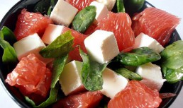 Salata de spanac cu grepefruit si feta
