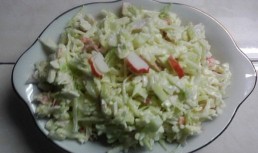 Salata de varza cu surimi