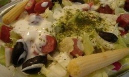 Salata usoara cu porumb