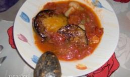 Sbiha-vinata in sos de rosii