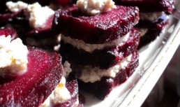 Sfecla coapta cu sos scordolea