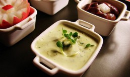 Sos de smantana cu marar (raw vegan)