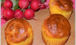 Soufle cu crenvusti si cascaval