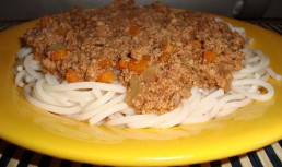 Spaghete cu sos de carne de vita