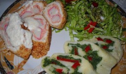 Specialitate cu pui,somon si cascaval