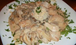 Specialitate de pui cu orez salbatic